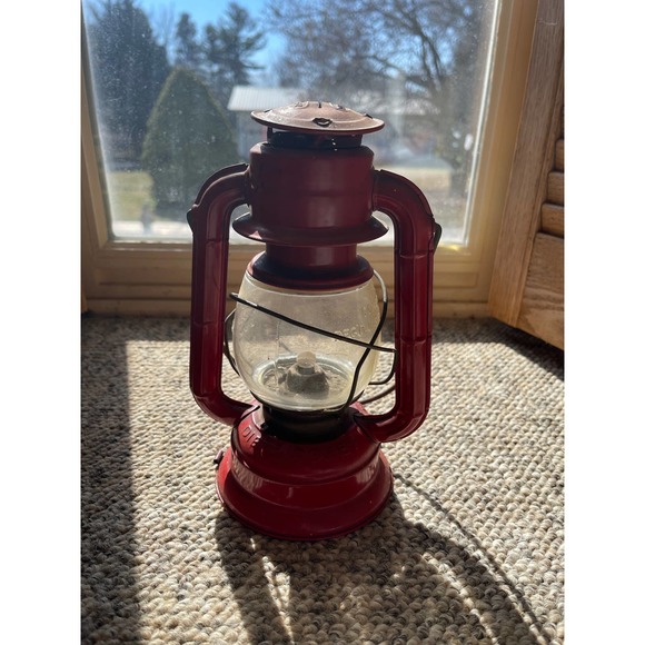 Vintage Dietz‎ Comet H-12 Red Battery-operated Railroad Lantern Untested Patina - Picture 1 of 12
